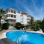 Apartment Holidays & Homes I Playa, Piscinas ,relax Benalmádena