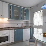 Holidays & Homes I Playa, Piscinas ,relax Apartment