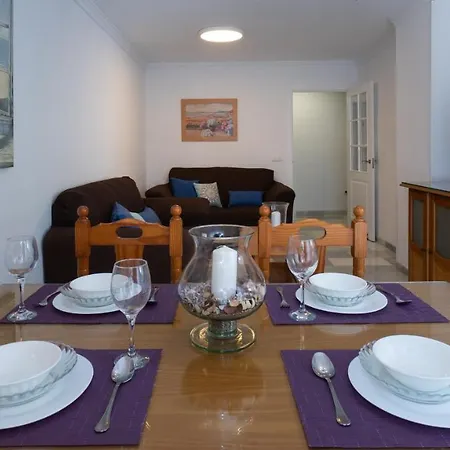 Holidays & Homes I Playa, Piscinas ,relax Lejlighed