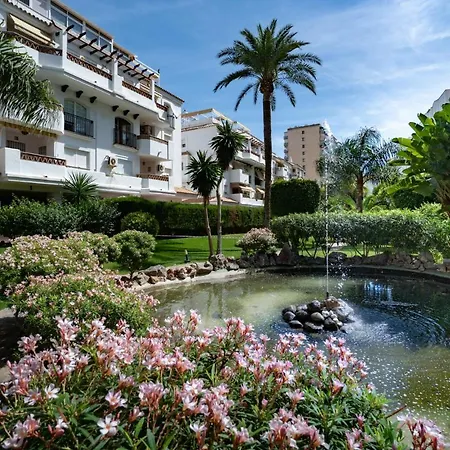 Holidays & Homes I Playa, Piscinas ,relax Benalmádena